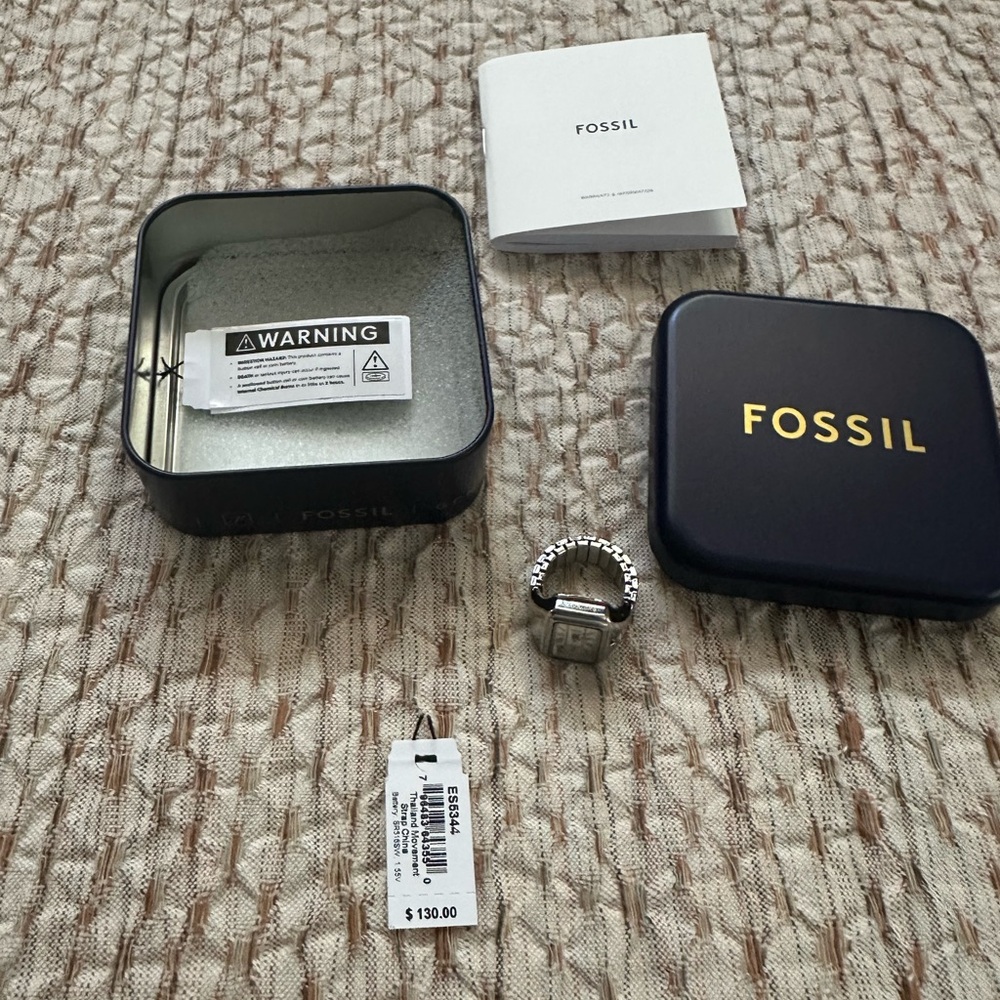 Fossil Silver Rectangular Dial Women's Ring Watch - Picture 2 of 5